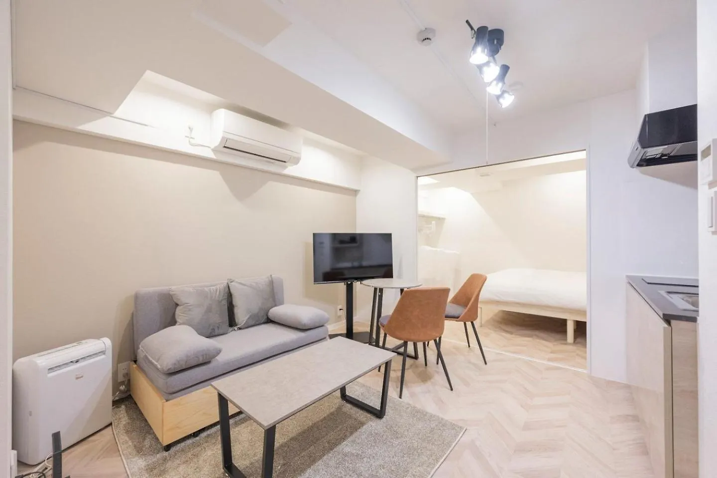 Ch Residence Wasedaturumakicho Tokyo